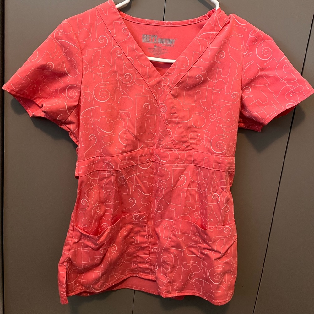 Scrub top